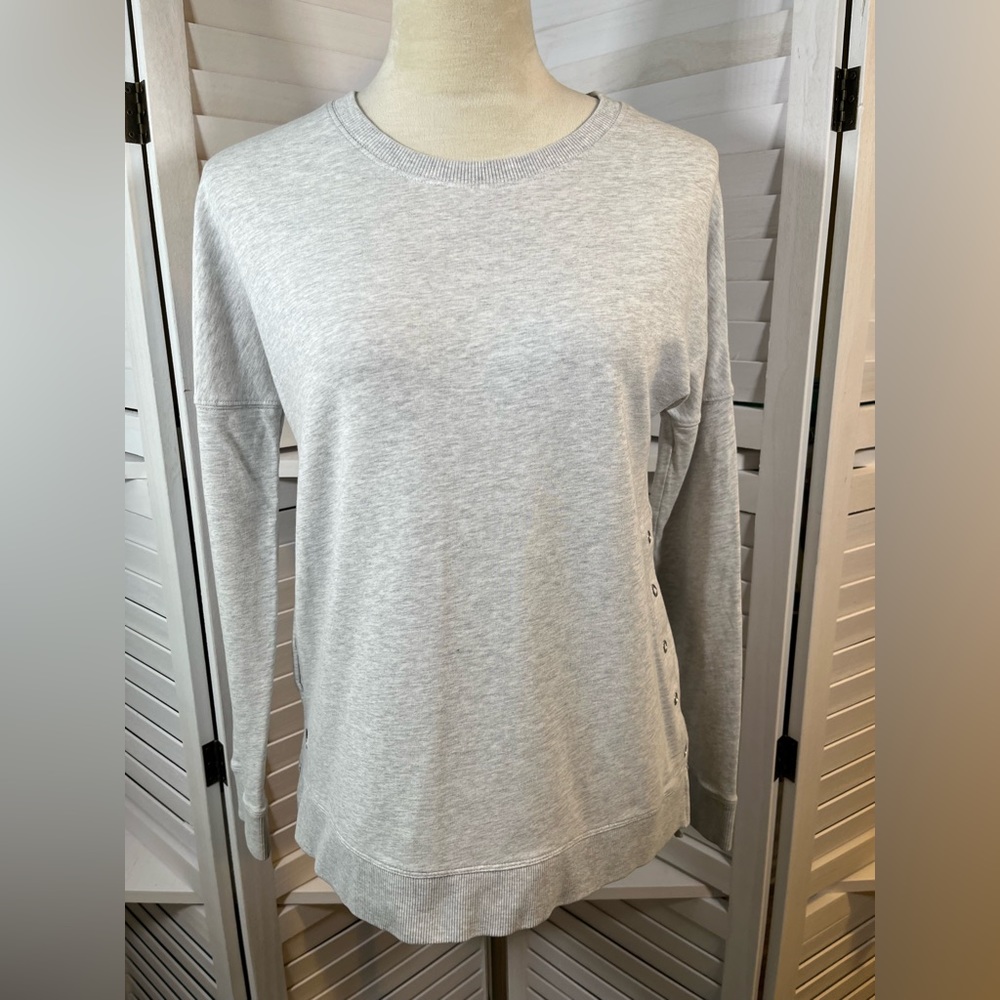 NWOT TASC PERFORMANCE SWEATSHIRT